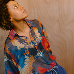 Woman wearing the Desert Vision shirt by Leon Dream